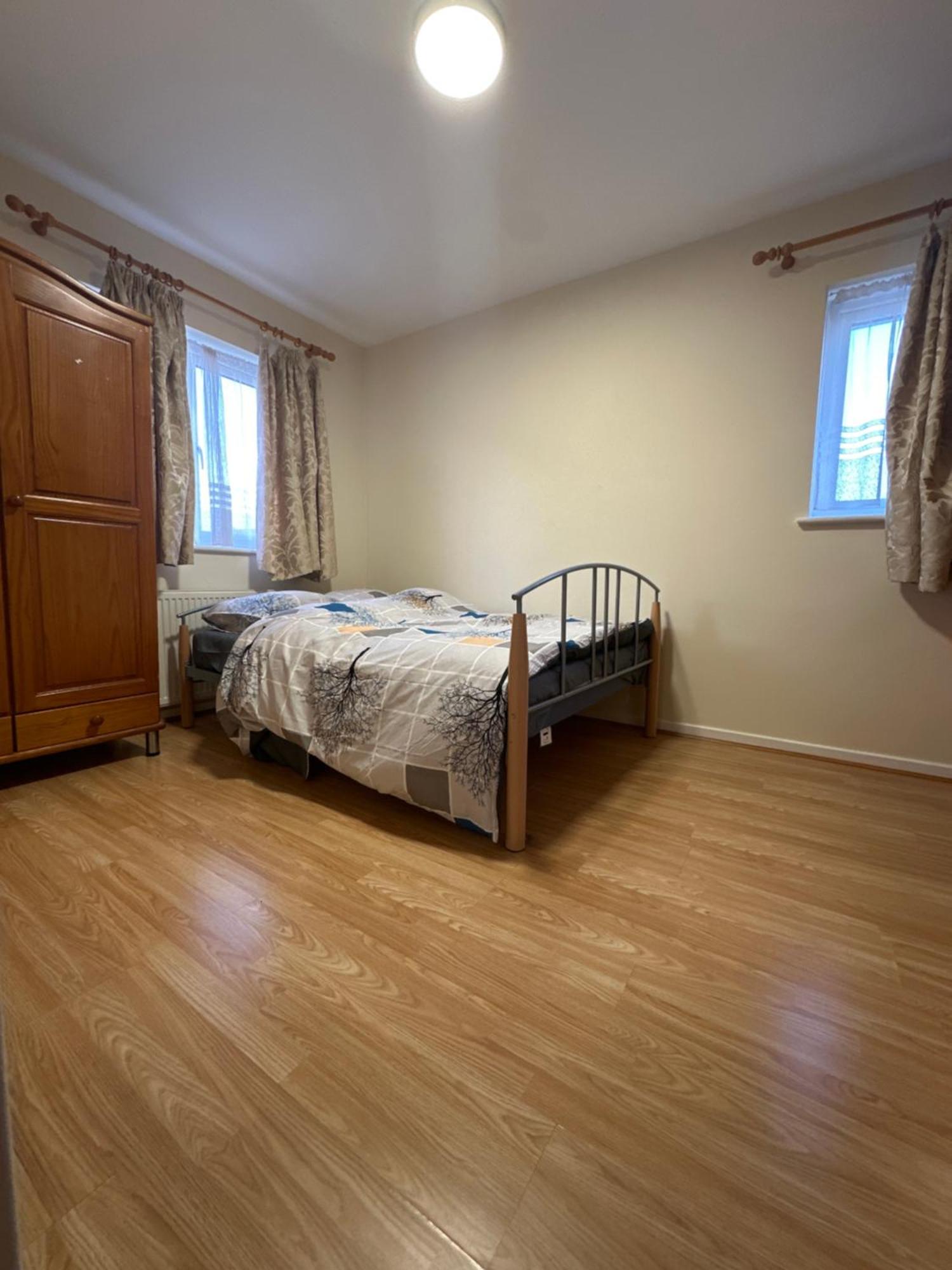 Nice Double Room In Heart Of Londyn Zewnętrze zdjęcie