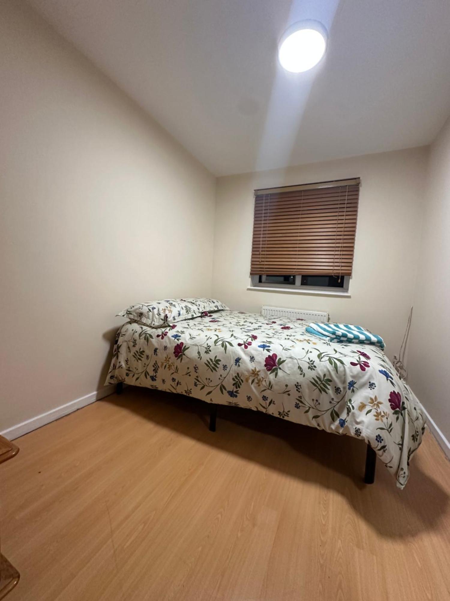 Nice Double Room In Heart Of Londyn Zewnętrze zdjęcie