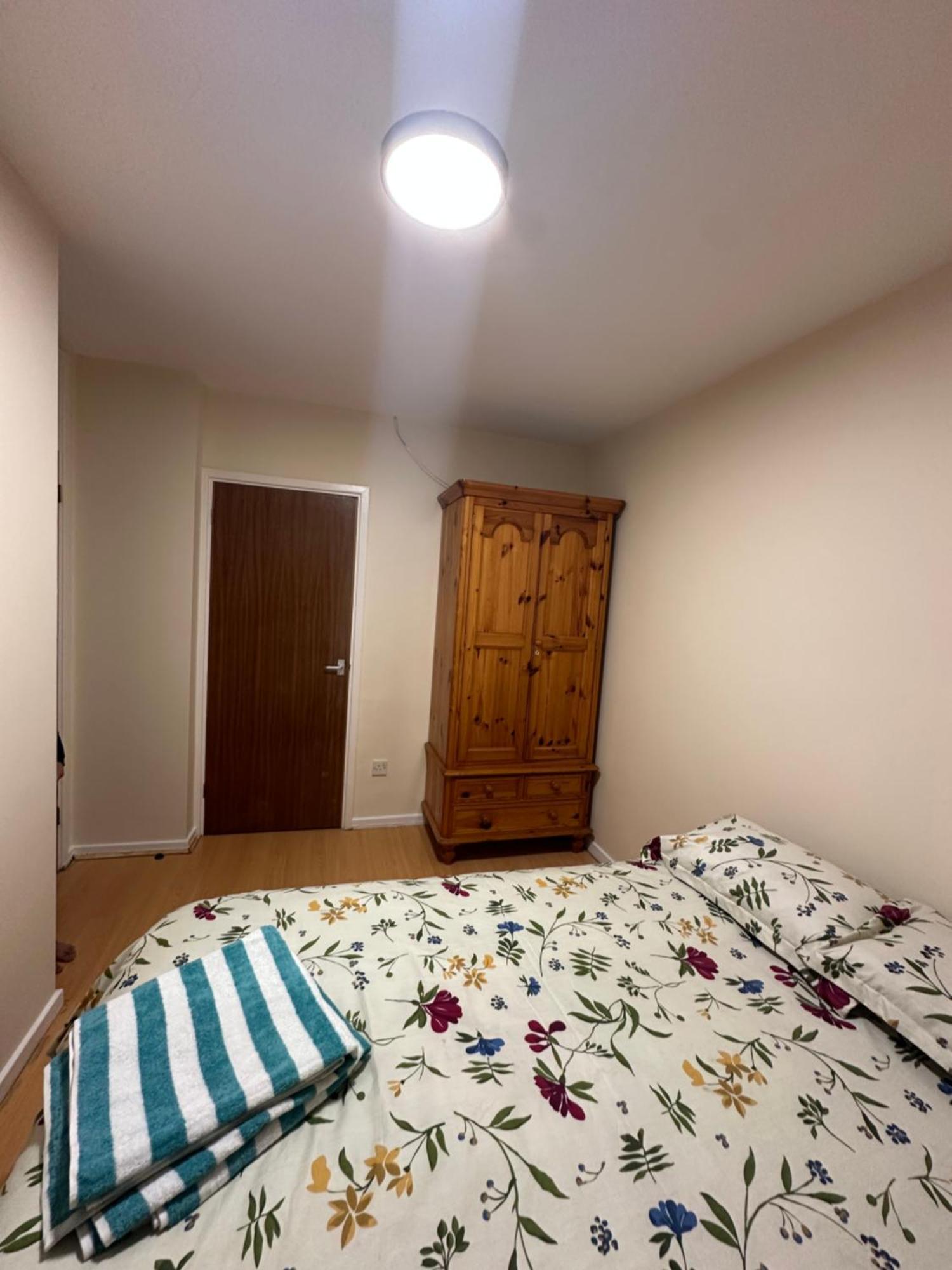 Nice Double Room In Heart Of Londyn Zewnętrze zdjęcie